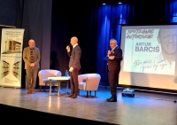 Spotkanie autorskie z Arturem Barcisiem