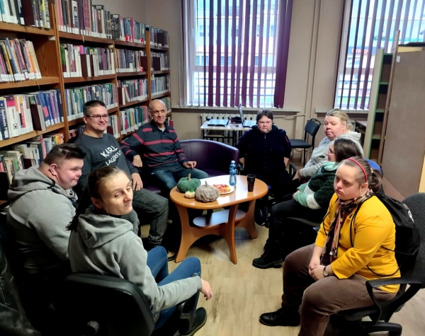 Klub Czytelniczy - wspólny czas przy audiobookach